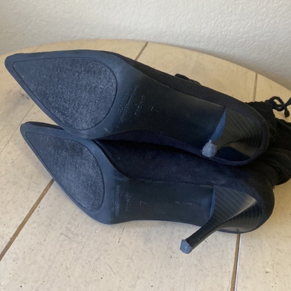 Black Suede Slouchy Stiletto Heel‎ Booties Women's Size 7 Pointed Toe - Picture 5 of 5